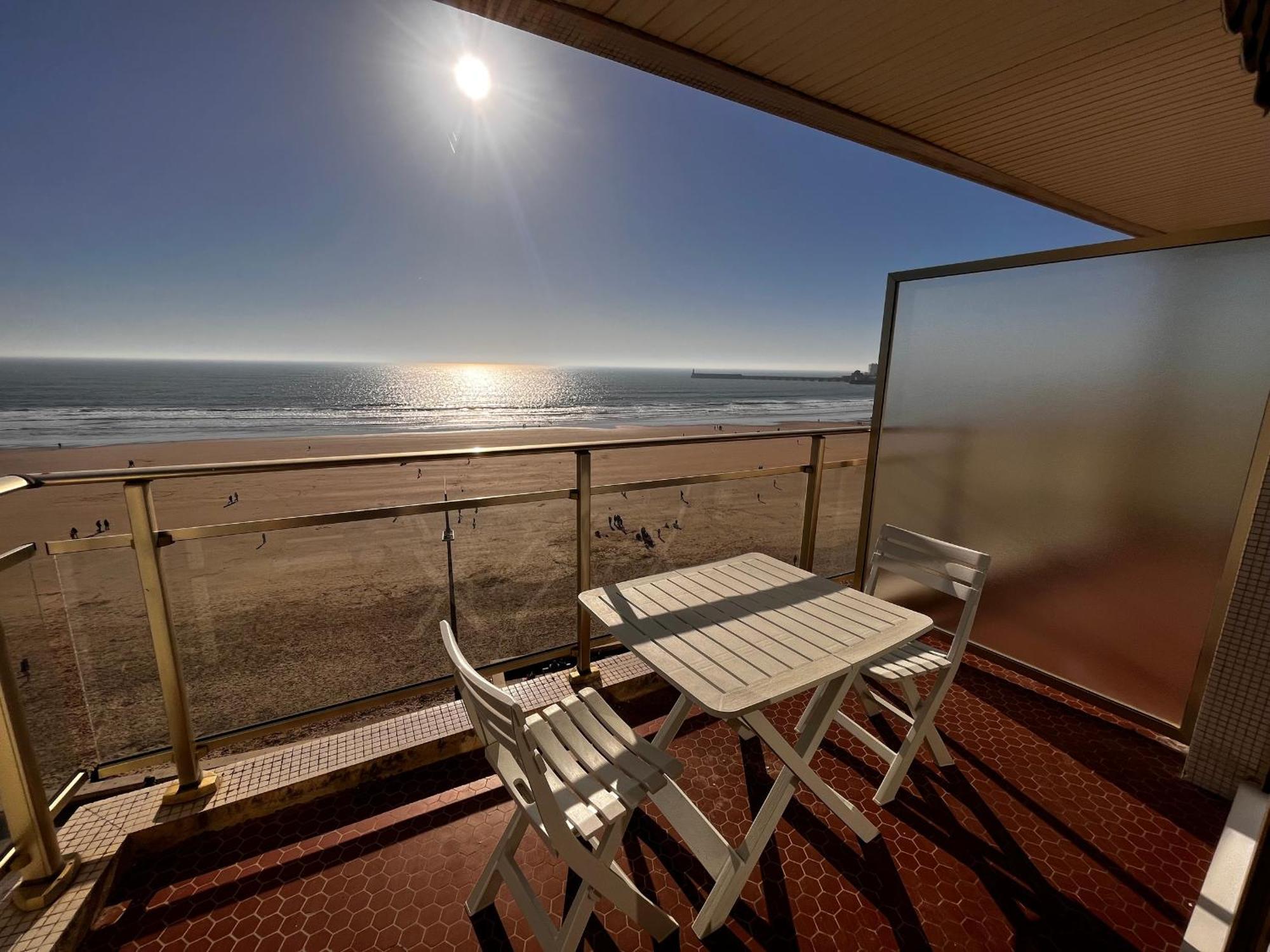 Studio Face Mer Avec Balcon, Proche Commerces Et Plage - Fr-1-197-164 Les Sables-dʼOlonne Eksteriør bilde